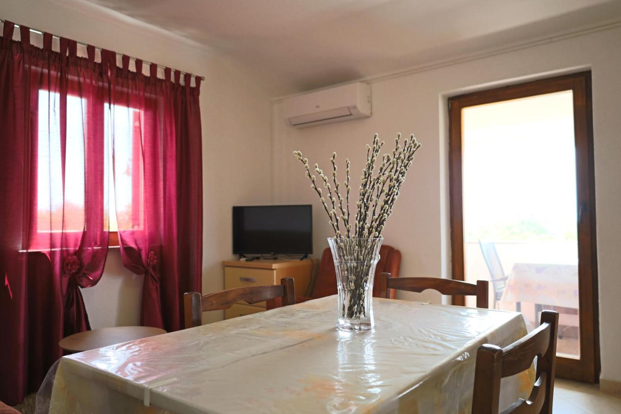 Apartment Zita With 1 Bedroom In Relaxing Surroundings Near Umag Умаг Экстерьер фото